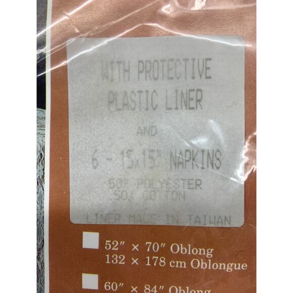 Shadow Rose Lace Table Cloth Round Sz 60" with Plastic Liner and Napkins - Picture 4 of 7